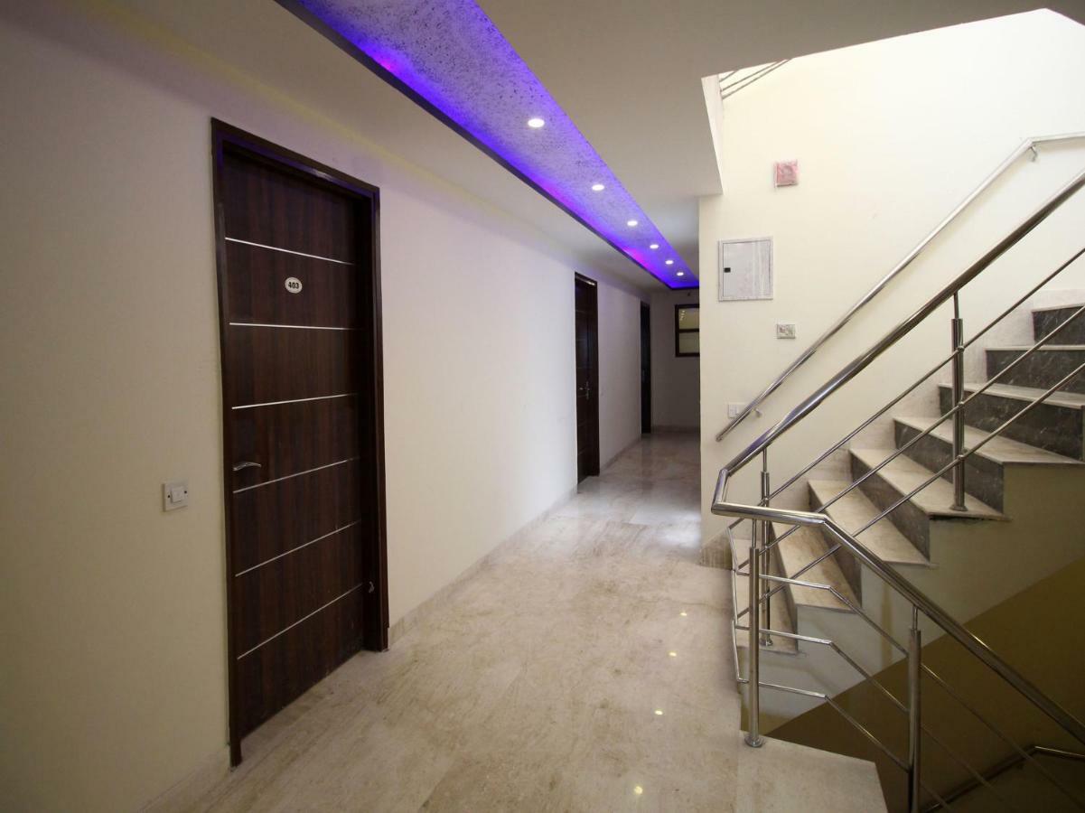 Airport Hotel Hsp New Delhi Eksteriør bilde
